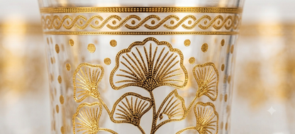 Service à Thé en Verre Ciselé - Motif Ginkgo Biloba Doré (12 Pièces)