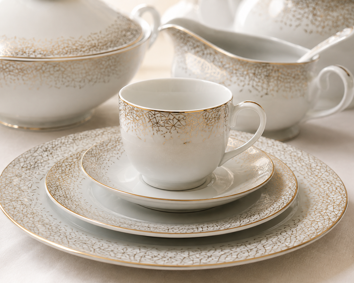 Service de Table Prestigieux "Éclat d'Or Impérial" L’Excellence de la Porcelaine Tunisienne (72 pièces)