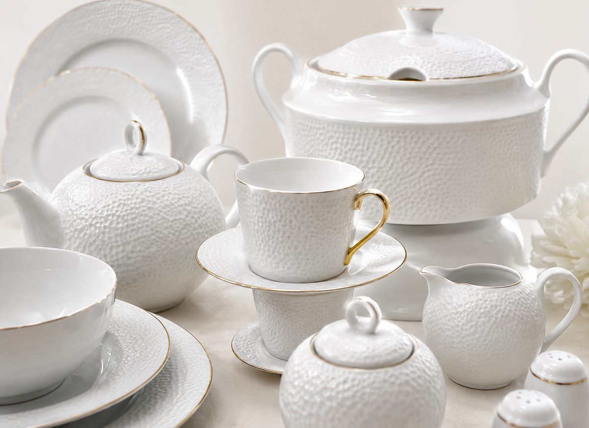 Service de Table Prestigieux "Sillage Martelé" L’Excellence de la Porcelaine Tunisienne (60 pc ou 107 pc)